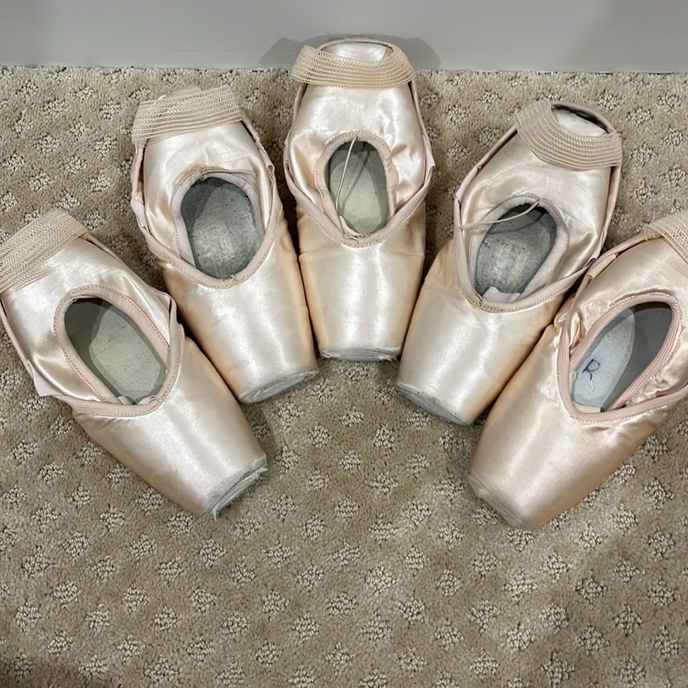 Used Satin Pointe Shoes